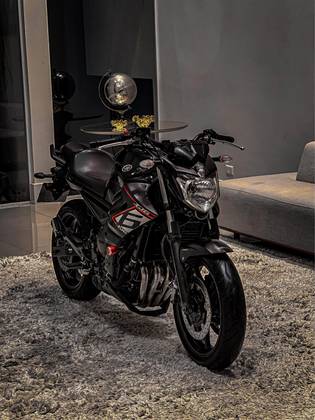 YAMAHA XJ6 N ABS 